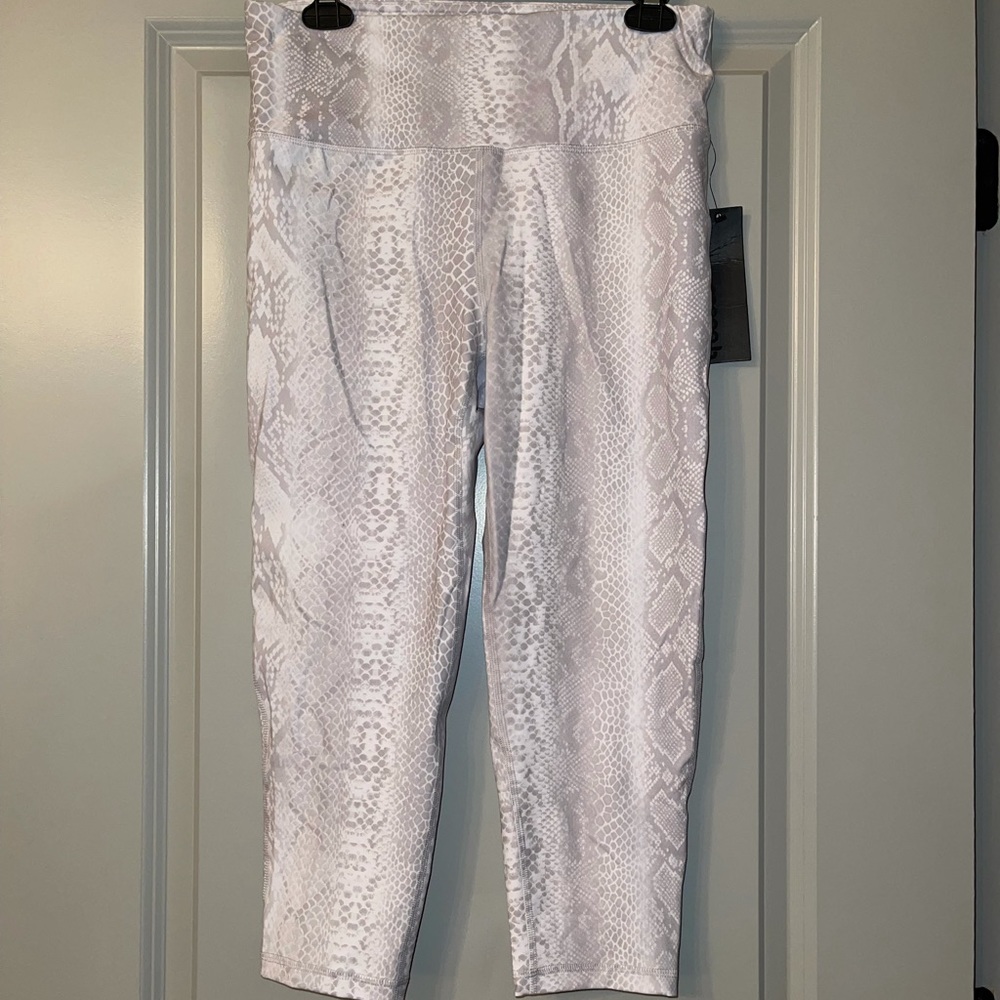 NWT Mono B snakeskin leggings size L